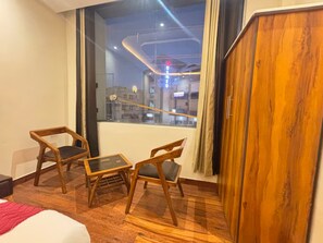Deluxe Room - Hotel Royals, Zirakpur (Zirakpur)