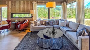 Smart TV, fireplace - Amazing home in Gol with house a mountain view (Gol)