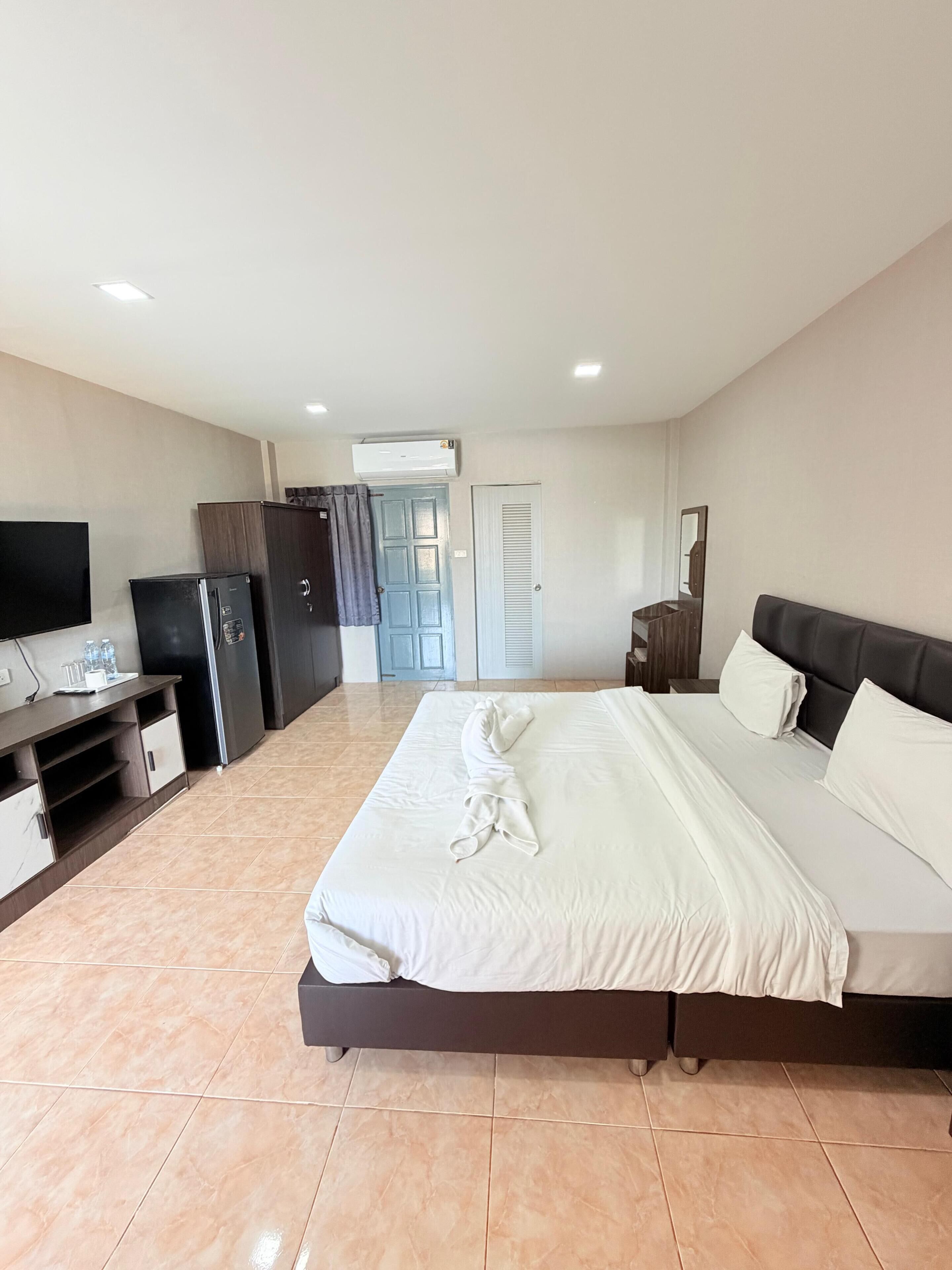 Kamar Double Deluks, balkon, pemandangan kolam renang | Wi-Fi gratis