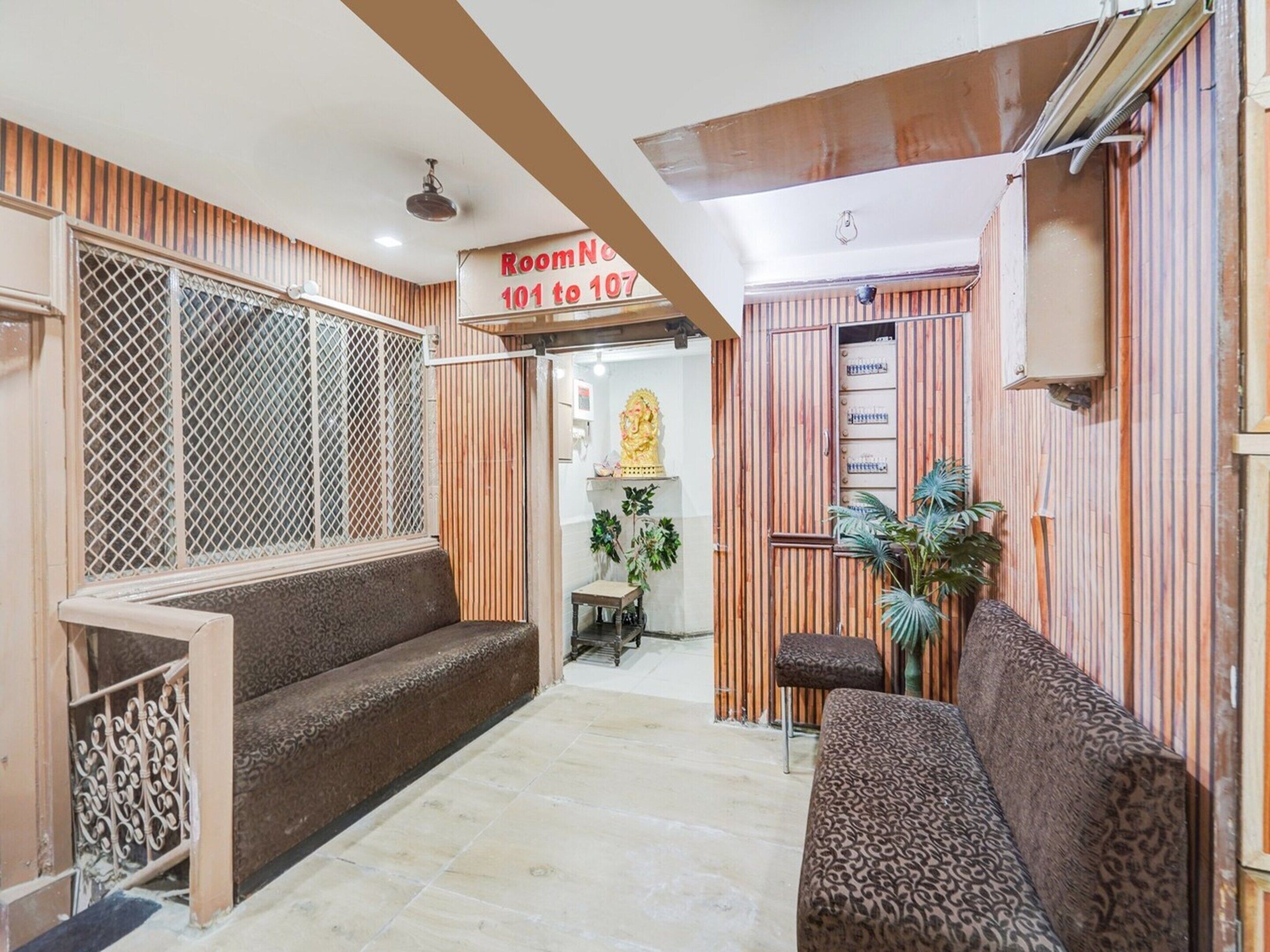 Rumah | Resepsionis