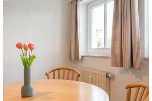 Dining - Ferienwohnung im 3.OG mit Balkon in Sellin (Sellin)