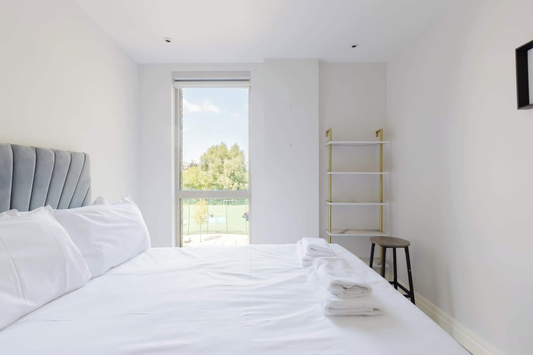 2 bedrooms, travel cot, Internet, bed sheets