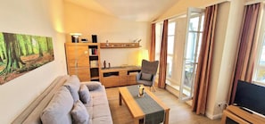 Smart TV, ping pong - Ferienwohnung im 3.OG mit Balkon in Sellin (Sellin)