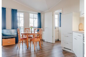 Dining - Ferienwohnung im 3.OG mit Balkon in Sellin (Sellin)