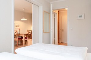 Room - Ferienwohnung Seepark Sellin mit AHOI Badewelt & Balkon (Sellin)