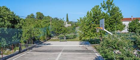 Hus Standard - 3 sovrum - 2 badrum (Pool Villa Marija) | Idrottsanläggning