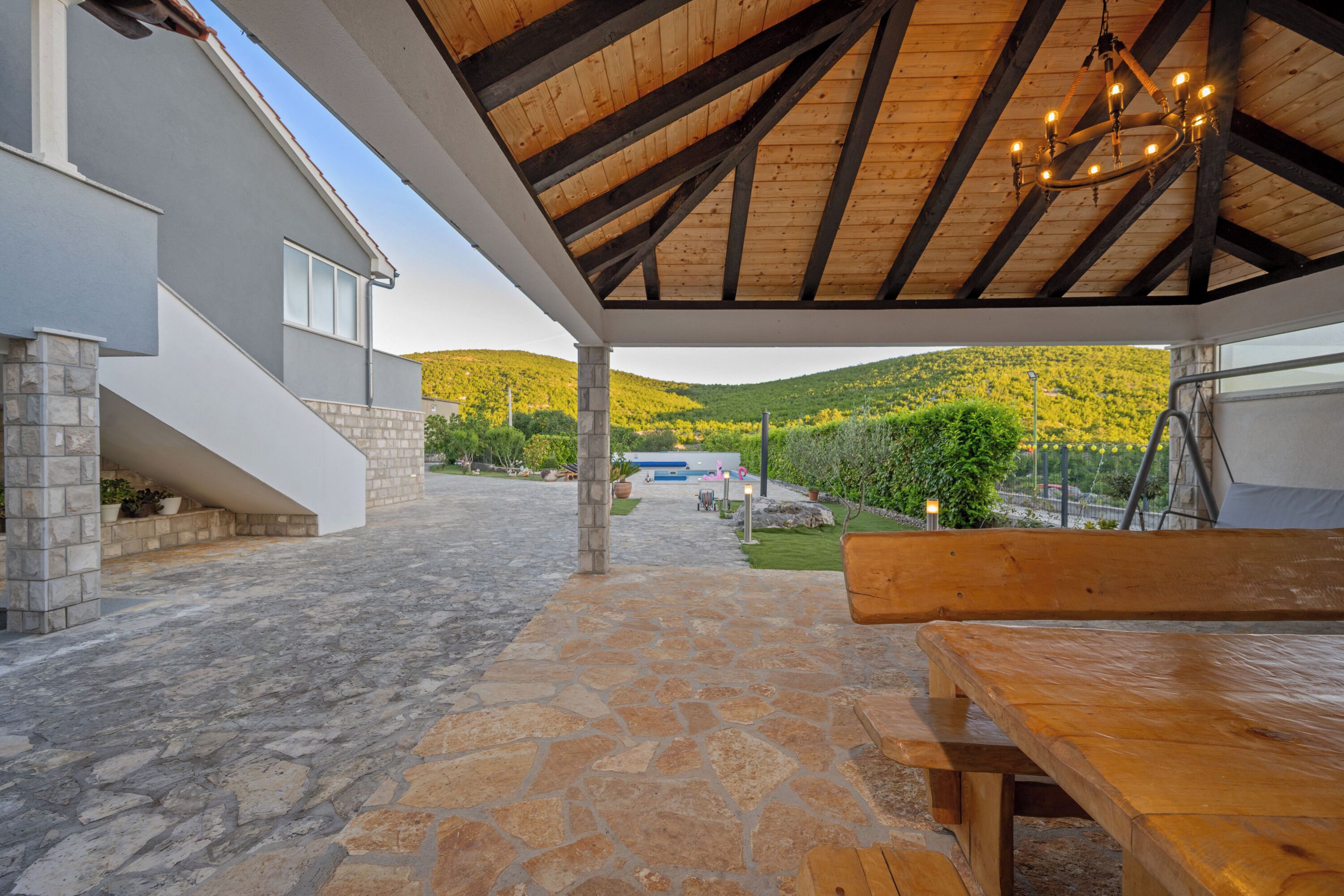 Standard Ev, 3 Yatak Odası, 2 Banyolu (Pool Villa Marija) | Açık havada yemek servisi