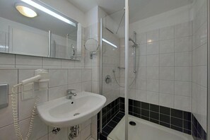 Bathroom - Seepark Sellin Ferienwohnung nahe Strand (Sellin)