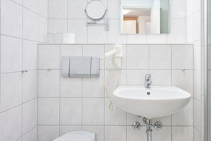 Bathroom - Urlaub im Seepark Sellin (Sellin)
