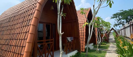 Superior Bungalow, Balcony | Desk, free WiFi, bed sheets