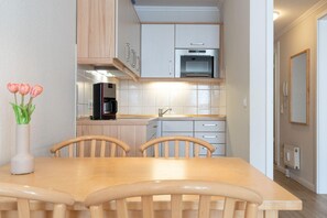 Dining - Liebevoll eingerichtete Ferienwohnung für 4 mit Balkon in Sellin (Sellin)
