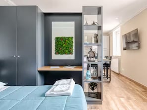 Iron/ironing board, WiFi, bed sheets - Orchidea Studio Apartment: the perfect starting point for exploring Umbria. (Terni)