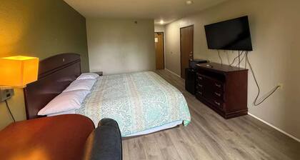 Full Bed | Non-Smoking