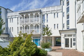 Exterior - Ferienwohnung im 3.OG mit Balkon in Sellin (Sellin)