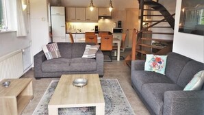 Living area - Holiday Home 3 Minutes from Beach in Domburg - Ooststraat 16 (Domburg)