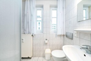 Bathroom - Perfekt für Zwei - Fewo mit Balkon und WLAN in Sellin (Sellin)