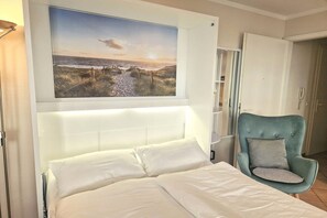 Room - Ferienwohnung im Seepark Sellin mit Balkon und Infrarotsauna (Sellin)