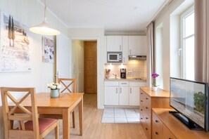 Dining - Komfortable Ferienwohnung für Zwei in Sellin mit Balkon (Sellin)