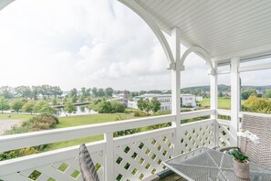 Outdoor dining - Geräumige Ferienwohnung mit Balkon und WLAN in Sellin (Sellin)