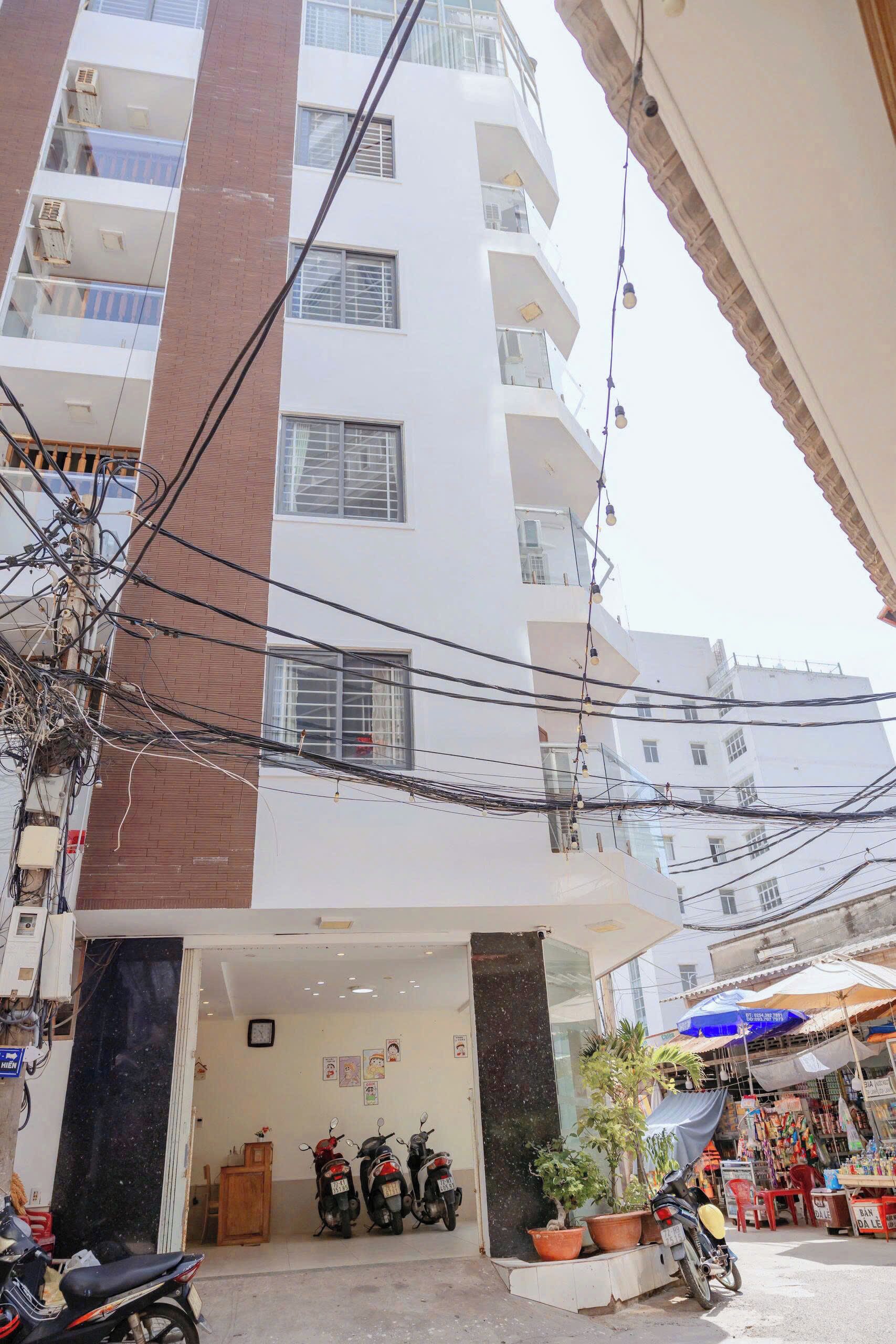 Mặt tiền nơi lưu trú
