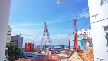 Superior-Doppelzimmer, Terrasse, Strandblick | Strand-/Meerblick