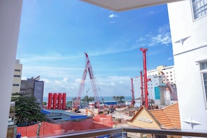 Habitación doble superior, terraza, vistas a la playa | Vistas al mar