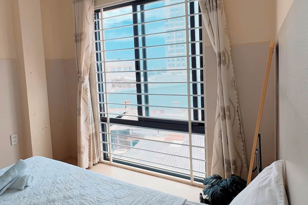 Double Room, Beach View | Desk, iron/ironing board, free WiFi