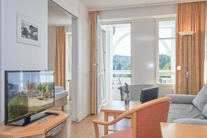 Living area - Ferienwohnung in Sellin mit Balkon und WLAN (Sellin)