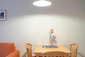 Dining - Gemütliche Ferienwohnung im Seepark Sellin mit Balkon (Sellin)