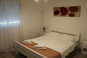 Standard House, 5 Bedrooms, Microwave (Pool & Jacuzzi Home NadaLina) - Pool & Jacuzzi Home Nadalina (Vodice)