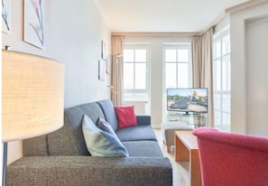 Smart-TV, Tischtennisplatte