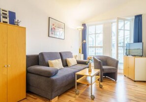 Smart TV, ping pong - Gemütliche Ferienwohnung mit Balkon auf Rügen (Sellin)