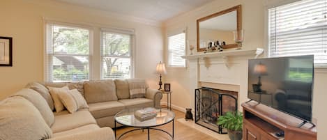 TV, fireplace, DVD player, books