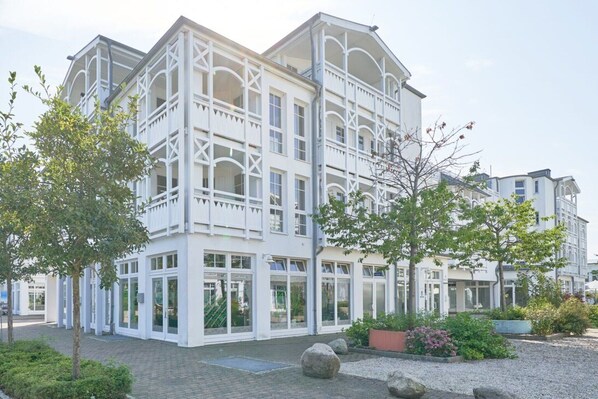 Exterior - Ferienwohnung in Sellin mit Hund und Fitness (Sellin)