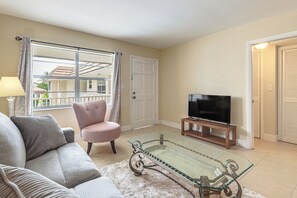 TV - Sand, Sun & Pool Fun! Extended Pompano Beach Base (Pompano Beach)
