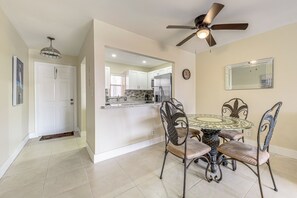 Dining - Sand, Sun & Pool Fun! Extended Pompano Beach Base (Pompano Beach)