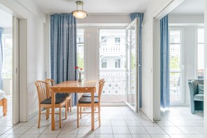 Dining - Moderne Ferienwohnung nahe Strand (Sellin)