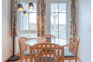 Dining - Ferienwohnung im 2.OG mit Balkon in Sellin (Sellin)
