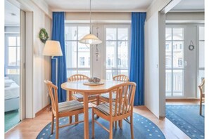 Dining - Ferienwohnung im 2.OG mit Balkon in Sellin (Sellin)