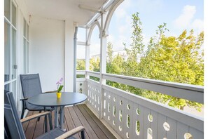 Outdoor dining - Strandnaher Urlaub auf Rügen (Sellin)