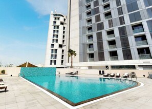 Outdoor pool - Bloomfields 1BR in Shams Meera - Reem  (Abu Dhabi)