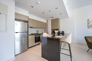 Apartment, Balcony | Private kitchen - Bloomfields 1BR in Shams Meera - Reem  (Abu Dhabi)