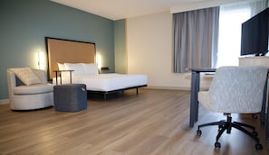 Studio Suite, 1 Tempat Tidur King, akses difabel, dapur kecil (Mobility and Hearing)