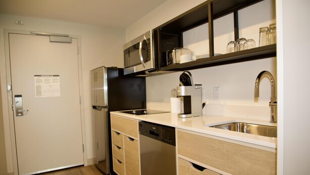 Studio suite, 2 queensize bedden, kitchenette | Privékeuken