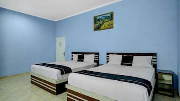 Desk, free WiFi, bed sheets