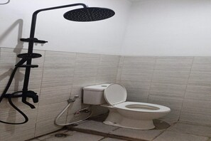 Bathroom - Deluxe Double near Cihampelas Walk (Bandung)