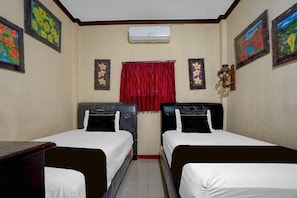 Room - Twin Room near City of Tomorrow Mall (Surabaya)