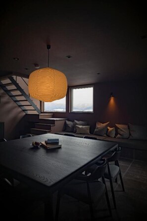 基本單棟房屋, 山景 | 用餐區