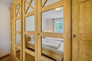 WiFi, bed sheets - Apartment 'Sophie' with Balcony and Wi-Fi (Ruhpolding)