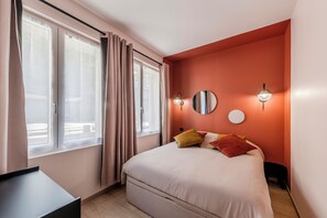 1 bedroom, iron/ironing board, travel cot, free WiFi - One-bedroom apartment in the historic Cordiers district, right in the heart of the city, with private parking included (Le Tréport)